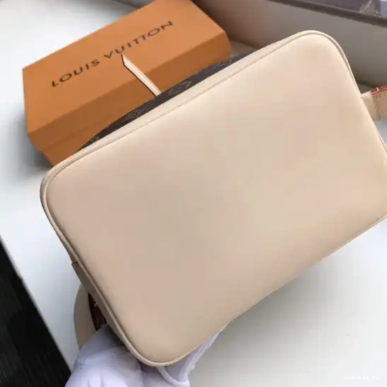 WIS BB NOE LOUIS VUITTON 0603